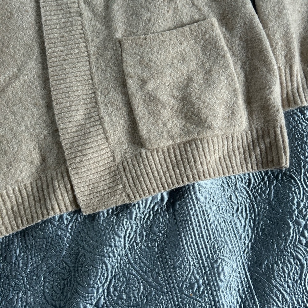 GAP Women's Light Brown Cardigan - Picture 4 of 8